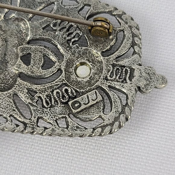 2for $20: JJ Silver & Pink Brooch - Picture 3 of 4